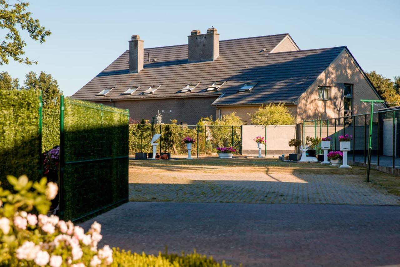 Casa Roman Zonhoven Eksteriør bilde