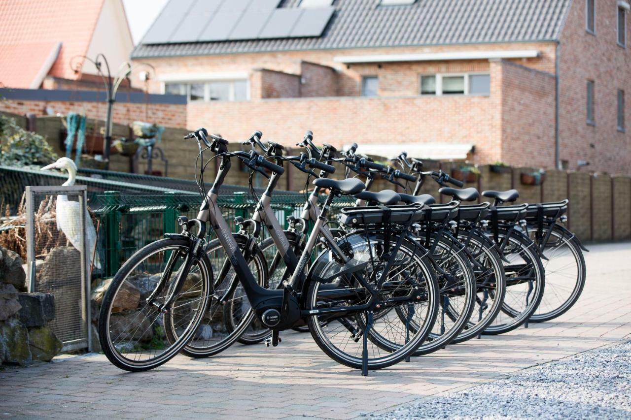Casa Roman Zonhoven Eksteriør bilde